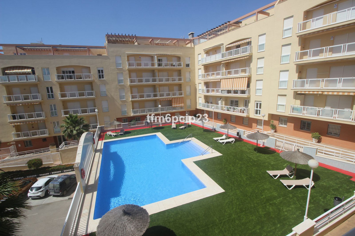 Appartement te koop in San Luis de Sabinillas | 2 slaapkamers H5052418