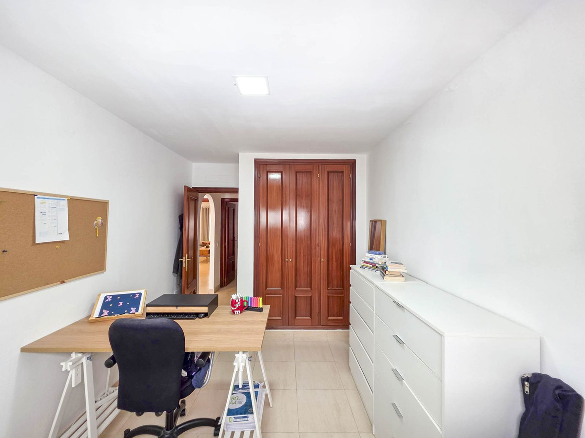 Appartement te koop in San Luis de Sabinillas | 2 slaapkamers H5061784