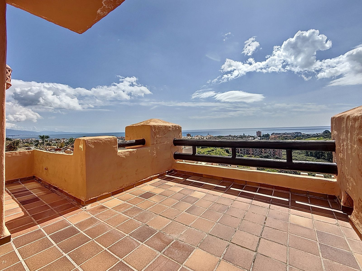 Appartement te koop in San Luis de Sabinillas | 2 slaapkamers H5071108