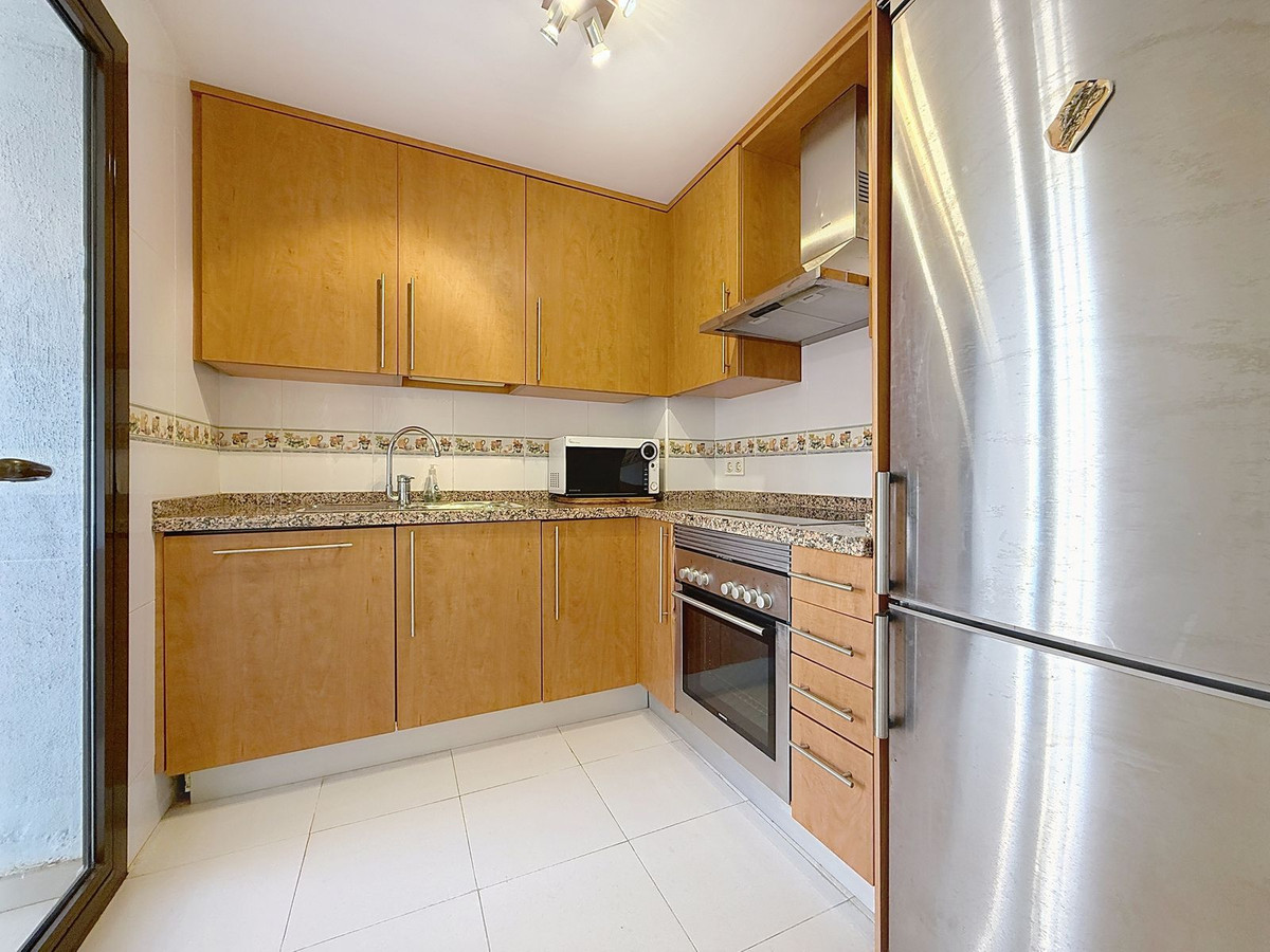 Appartement te koop in San Luis de Sabinillas | 2 slaapkamers H5071108