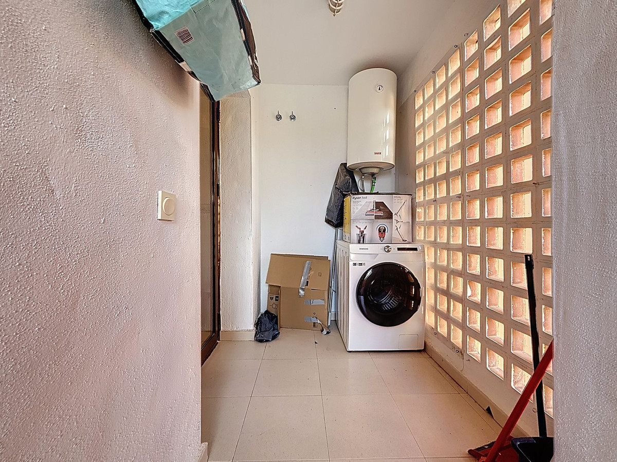 Appartement te koop in San Luis de Sabinillas | 2 slaapkamers H5071108