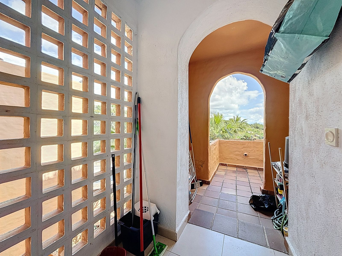 Appartement te koop in San Luis de Sabinillas | 2 slaapkamers H5071108