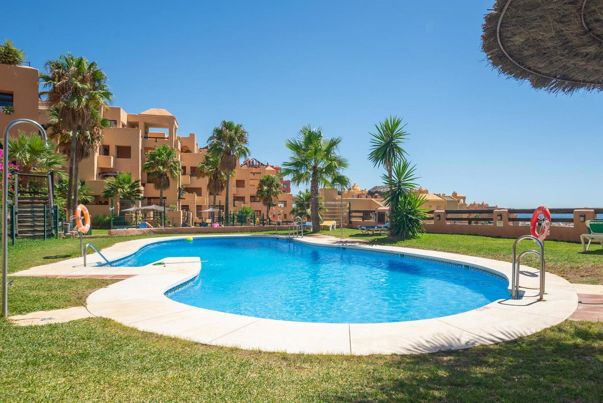 Appartement te koop in San Luis de Sabinillas | 2 slaapkamers H5071108