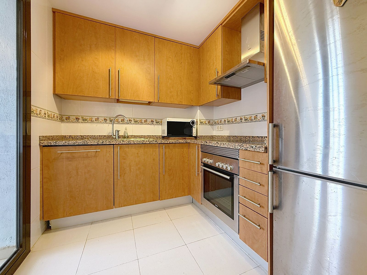 Appartement te koop in San Luis de Sabinillas | 2 slaapkamers H5071108