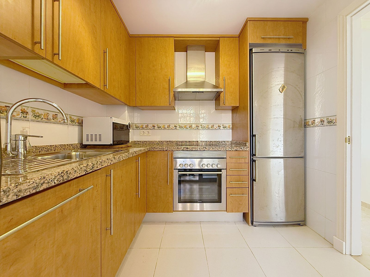 Appartement te koop in San Luis de Sabinillas | 2 slaapkamers H5071108