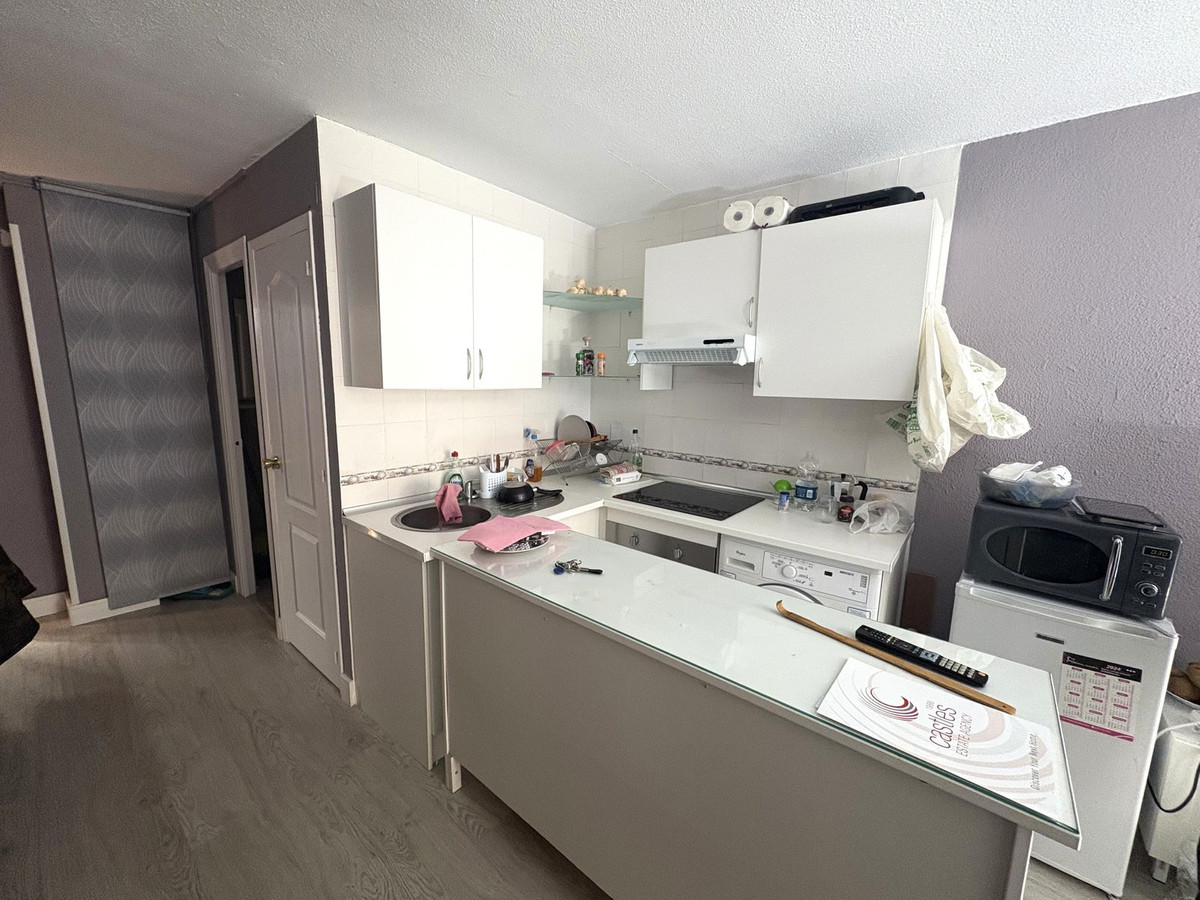 Appartement te koop in San Luis de Sabinillas | 0 slaapkamers H5073985