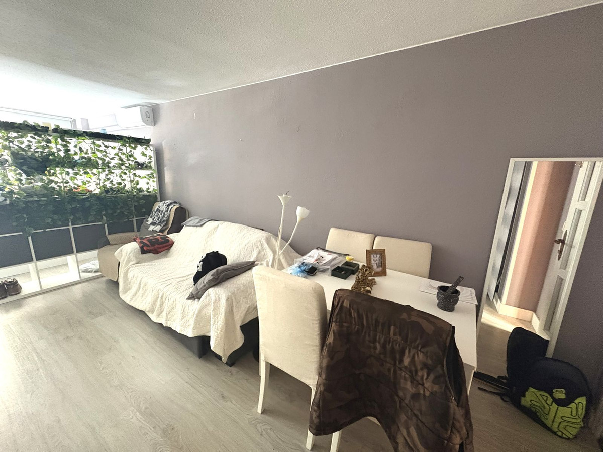 Appartement te koop in San Luis de Sabinillas | 0 slaapkamers H5073985