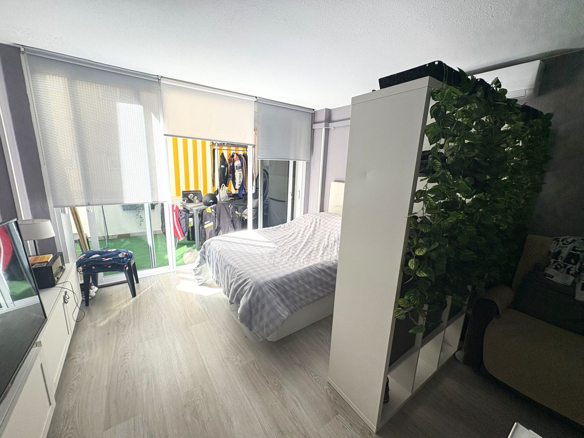 Appartement te koop in San Luis de Sabinillas | 0 slaapkamers H5073985