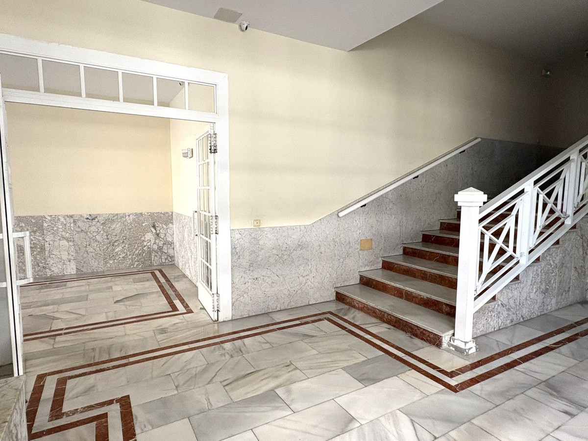 Appartement te koop in San Luis de Sabinillas | 0 slaapkamers H5073985