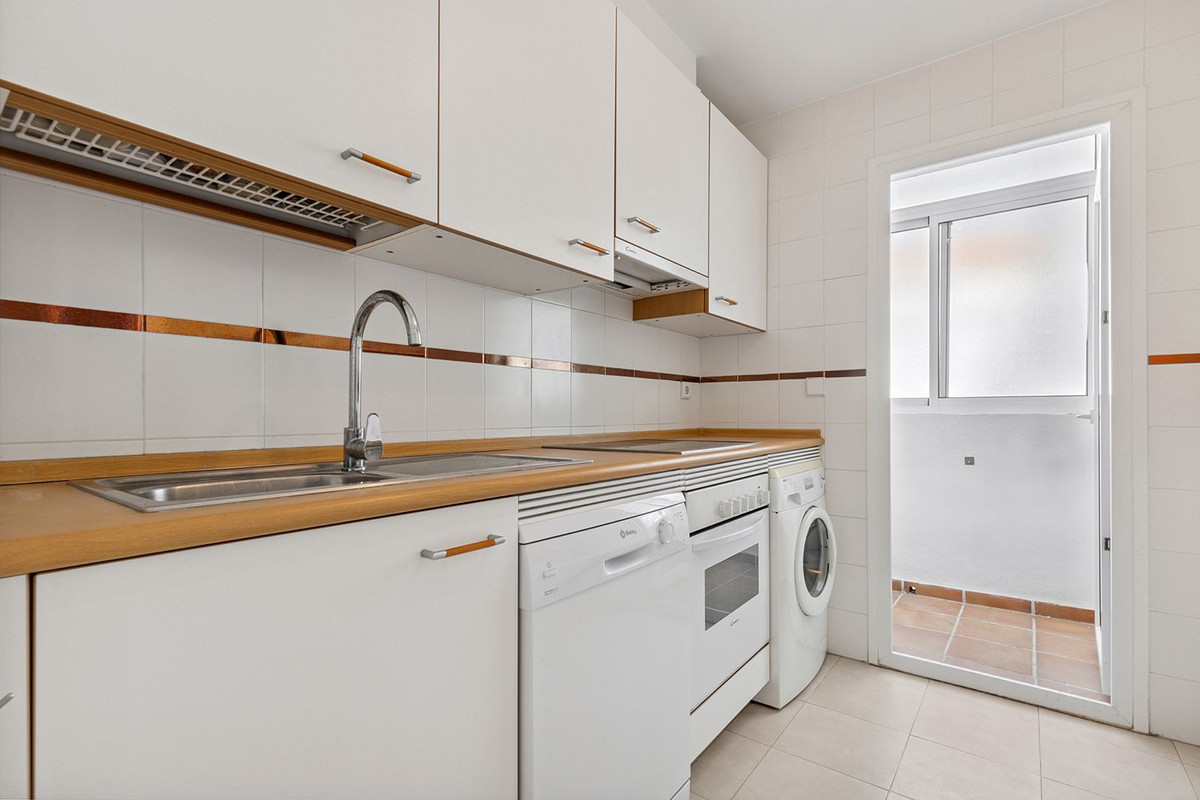 Appartement te koop in San Luis de Sabinillas | 2 slaapkamers H5105452
