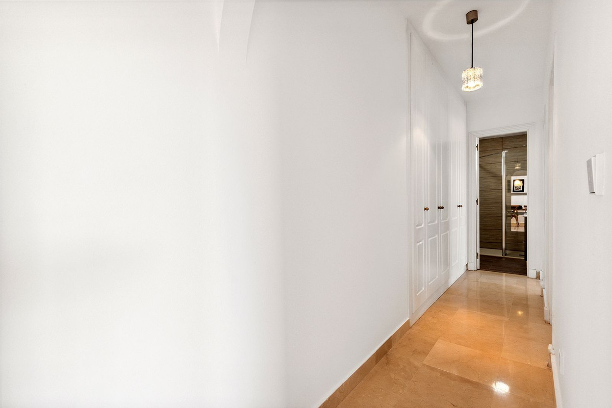 Appartement te koop in San Luis de Sabinillas | 2 slaapkamers H5105452