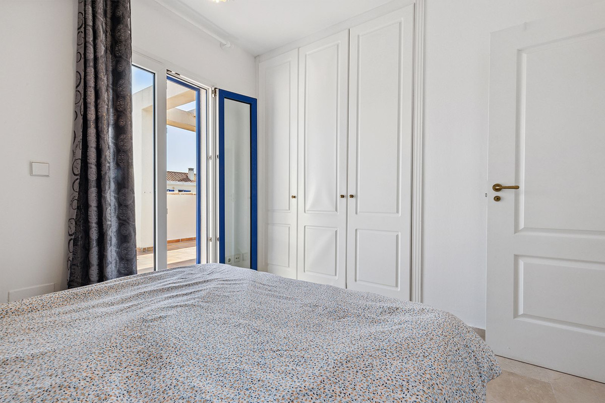 Appartement te koop in San Luis de Sabinillas | 2 slaapkamers H5105452