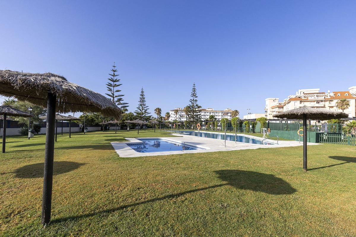 Appartement te koop in San Luis de Sabinillas | 2 slaapkamers H5105452