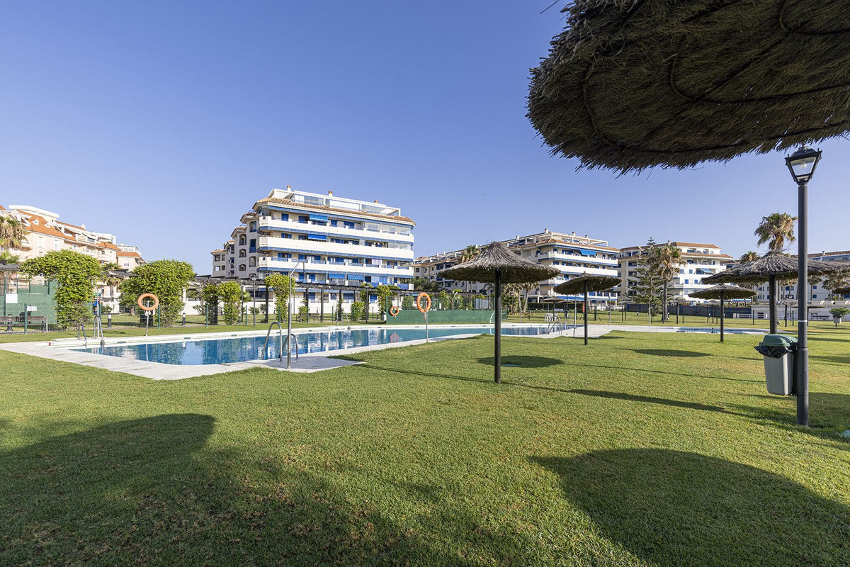 Appartement te koop in San Luis de Sabinillas | 2 slaapkamers H5105452