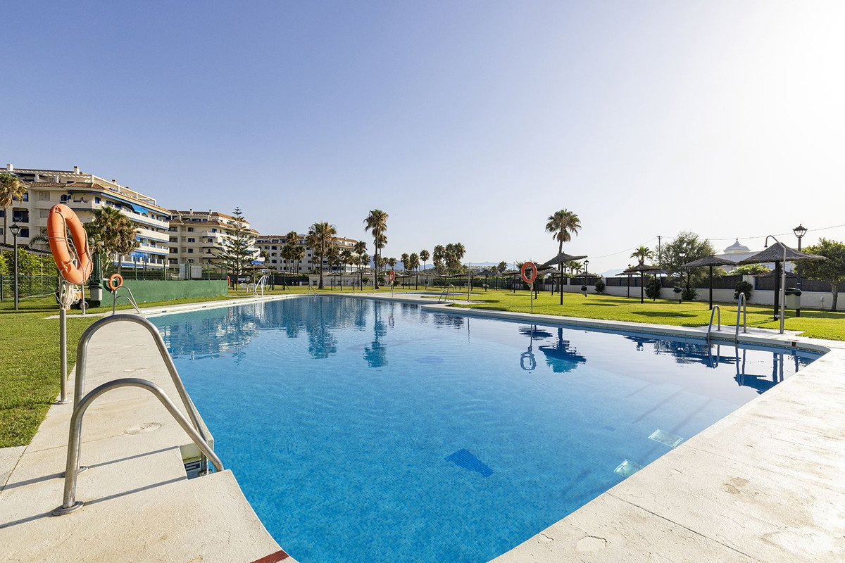 Appartement te koop in San Luis de Sabinillas | 2 slaapkamers H5105452