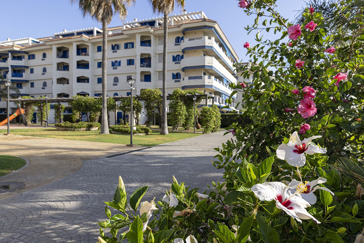 Appartement te koop in San Luis de Sabinillas | 2 slaapkamers H5105452
