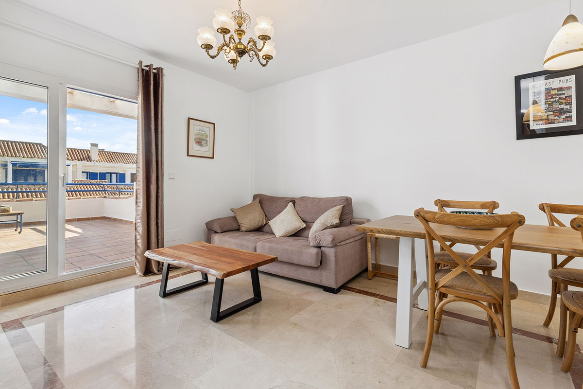 Appartement te koop in San Luis de Sabinillas | 2 slaapkamers H5105452