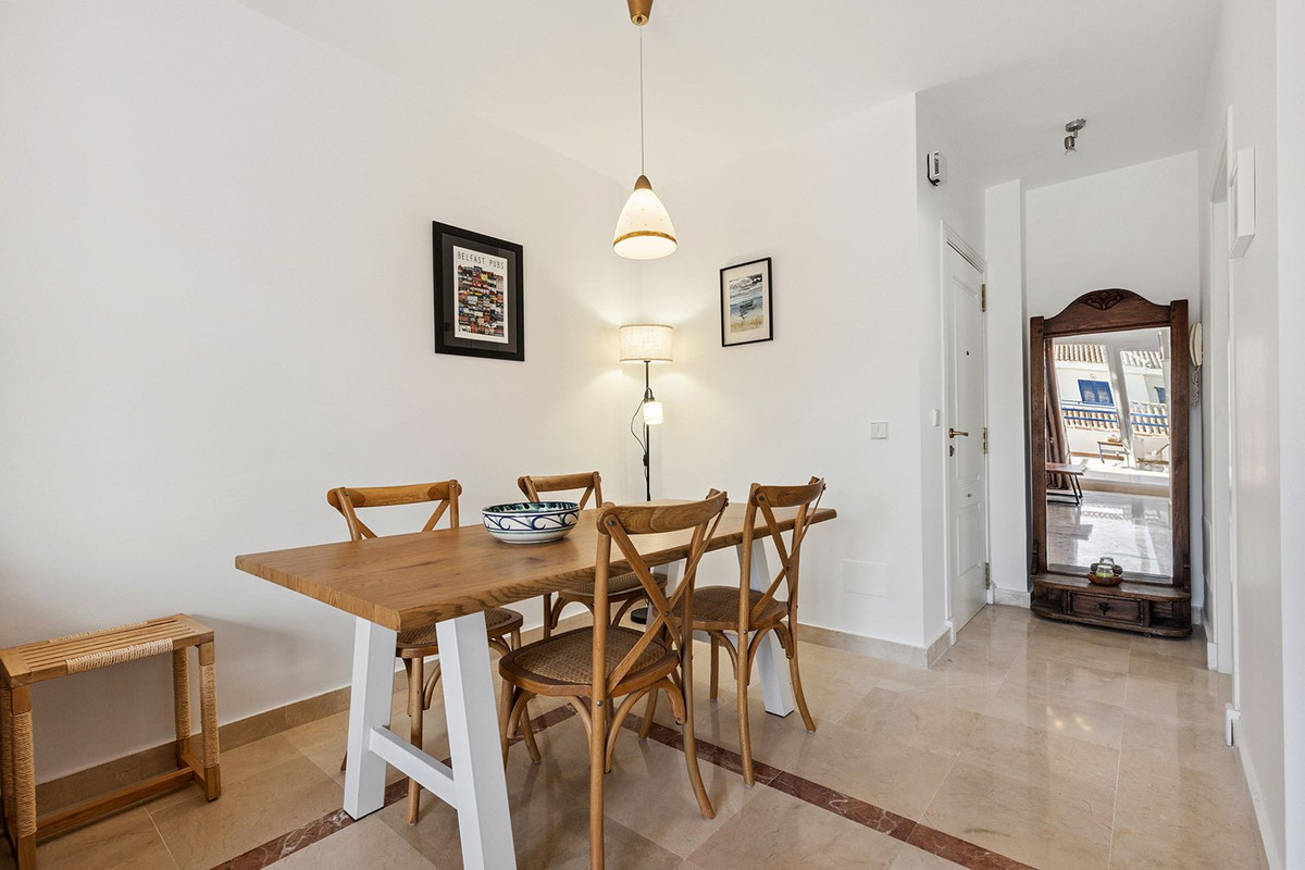 Appartement te koop in San Luis de Sabinillas | 2 slaapkamers H5105452