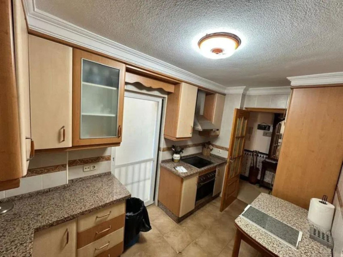 Appartement te koop in San Luis de Sabinillas | 4 slaapkamers H5107510