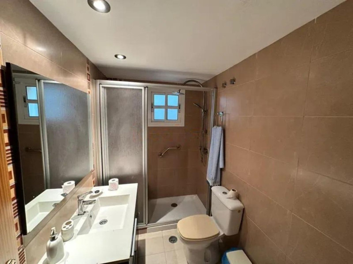 Appartement te koop in San Luis de Sabinillas | 4 slaapkamers H5107510