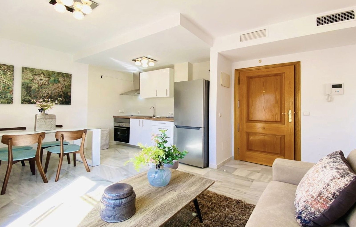 Appartement te koop in San Luis de Sabinillas | 1 slaapkamers H5119018