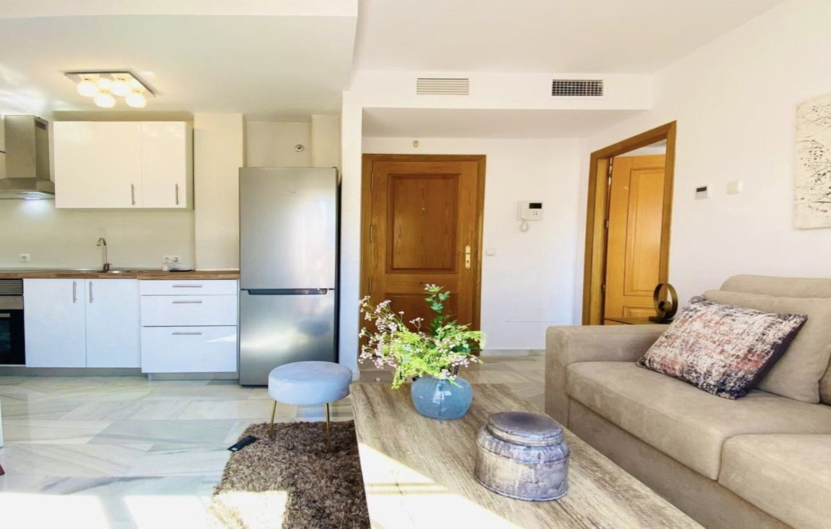 Appartement te koop in San Luis de Sabinillas | 1 slaapkamers H5119018
