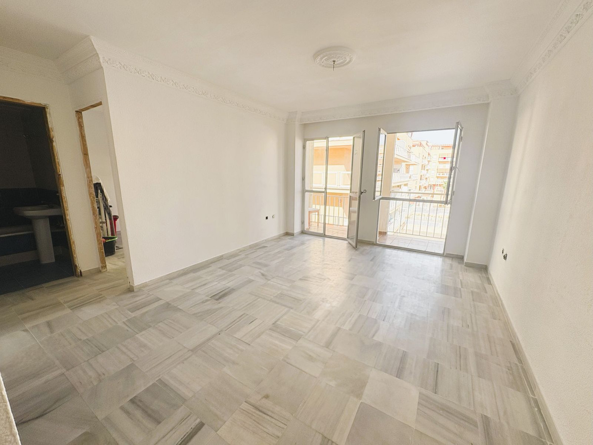 Appartement te koop in San Luis de Sabinillas | 2 slaapkamers H5124040