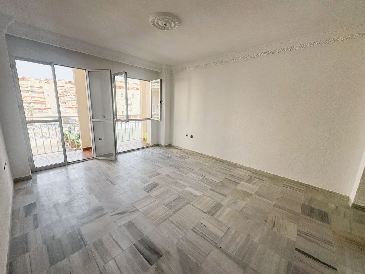 Appartement te koop in San Luis de Sabinillas | 2 slaapkamers H5124040