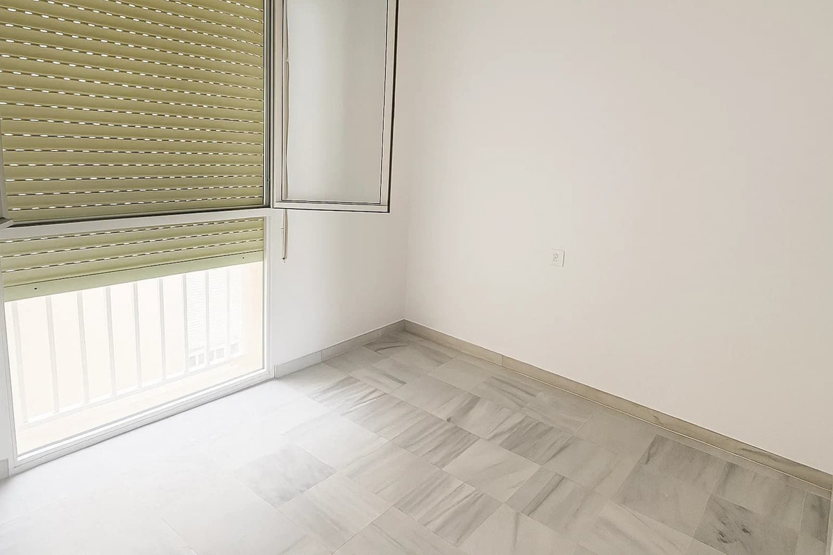 Appartement te koop in San Luis de Sabinillas | 2 slaapkamers H5124040