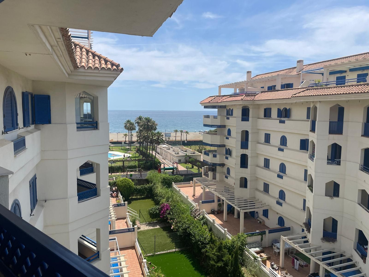 Appartement te koop in San Luis de Sabinillas | 2 slaapkamers H5131660