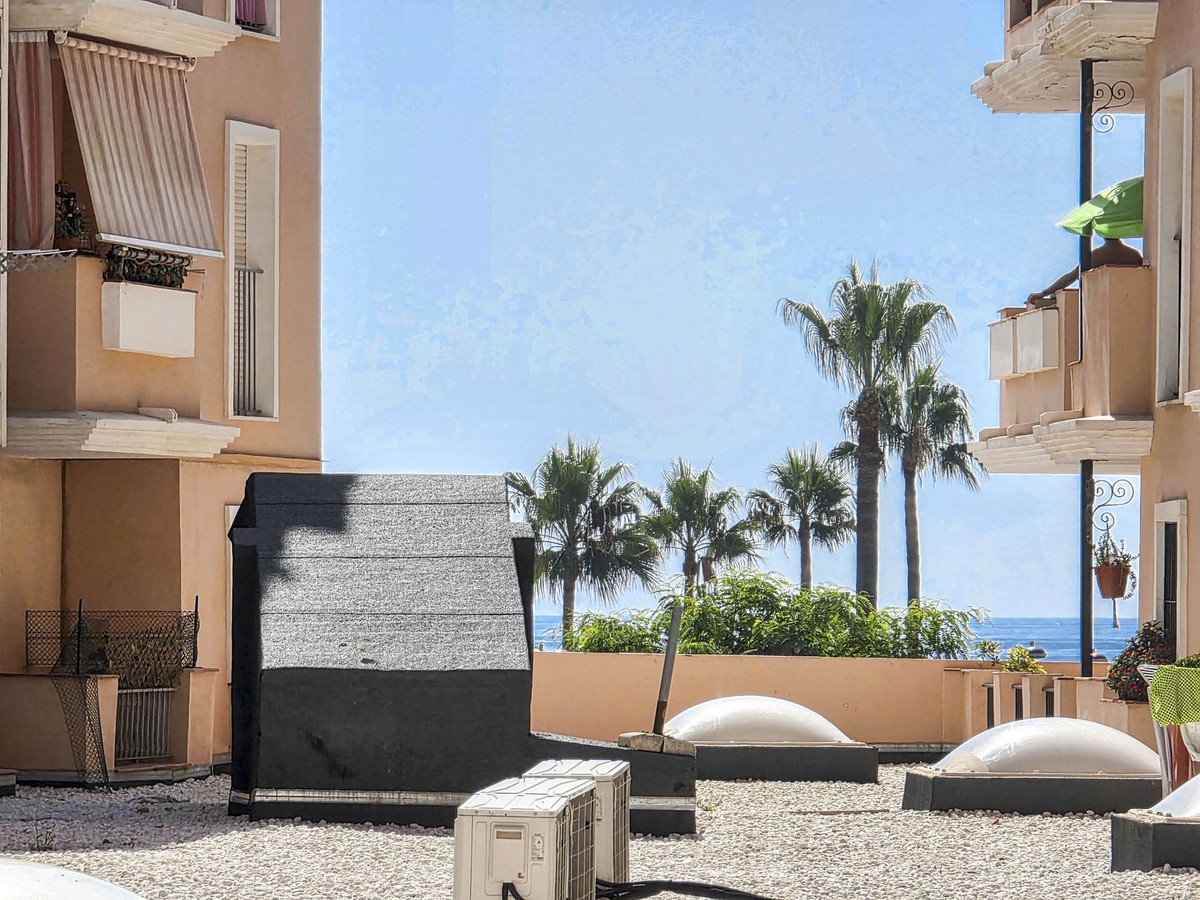 Appartement te koop in San Luis de Sabinillas | 3 slaapkamers H5131678