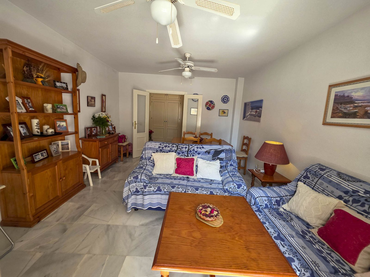 Appartement te koop in San Luis de Sabinillas | 3 slaapkamers H5131678