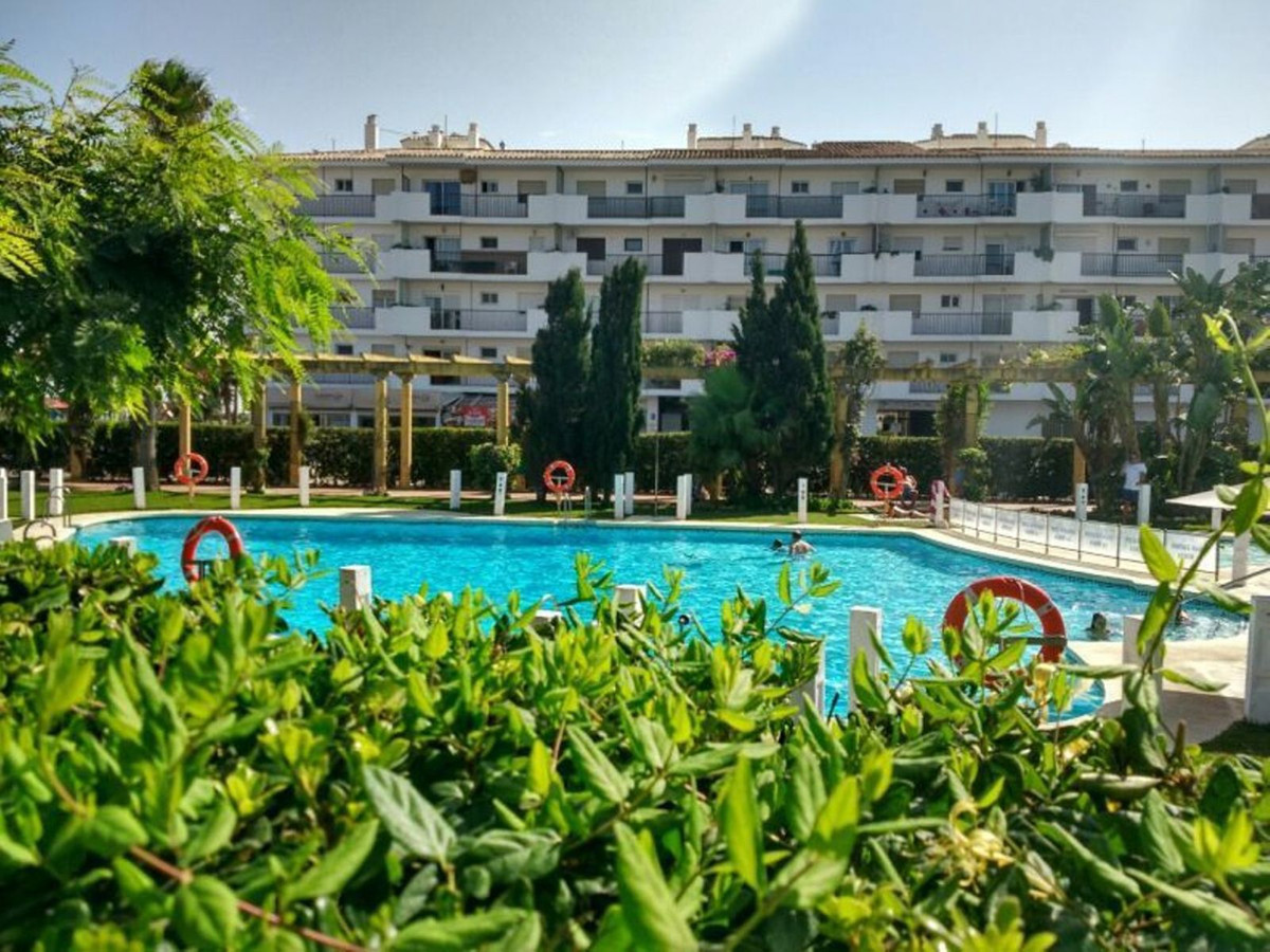 Appartement te koop in San Luis de Sabinillas | 3 slaapkamers H5131678