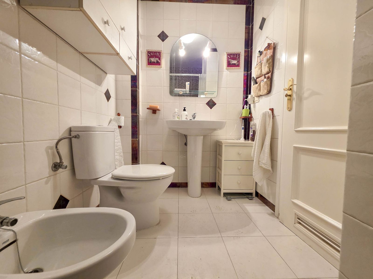 Appartement te koop in San Luis de Sabinillas | 3 slaapkamers H5131678