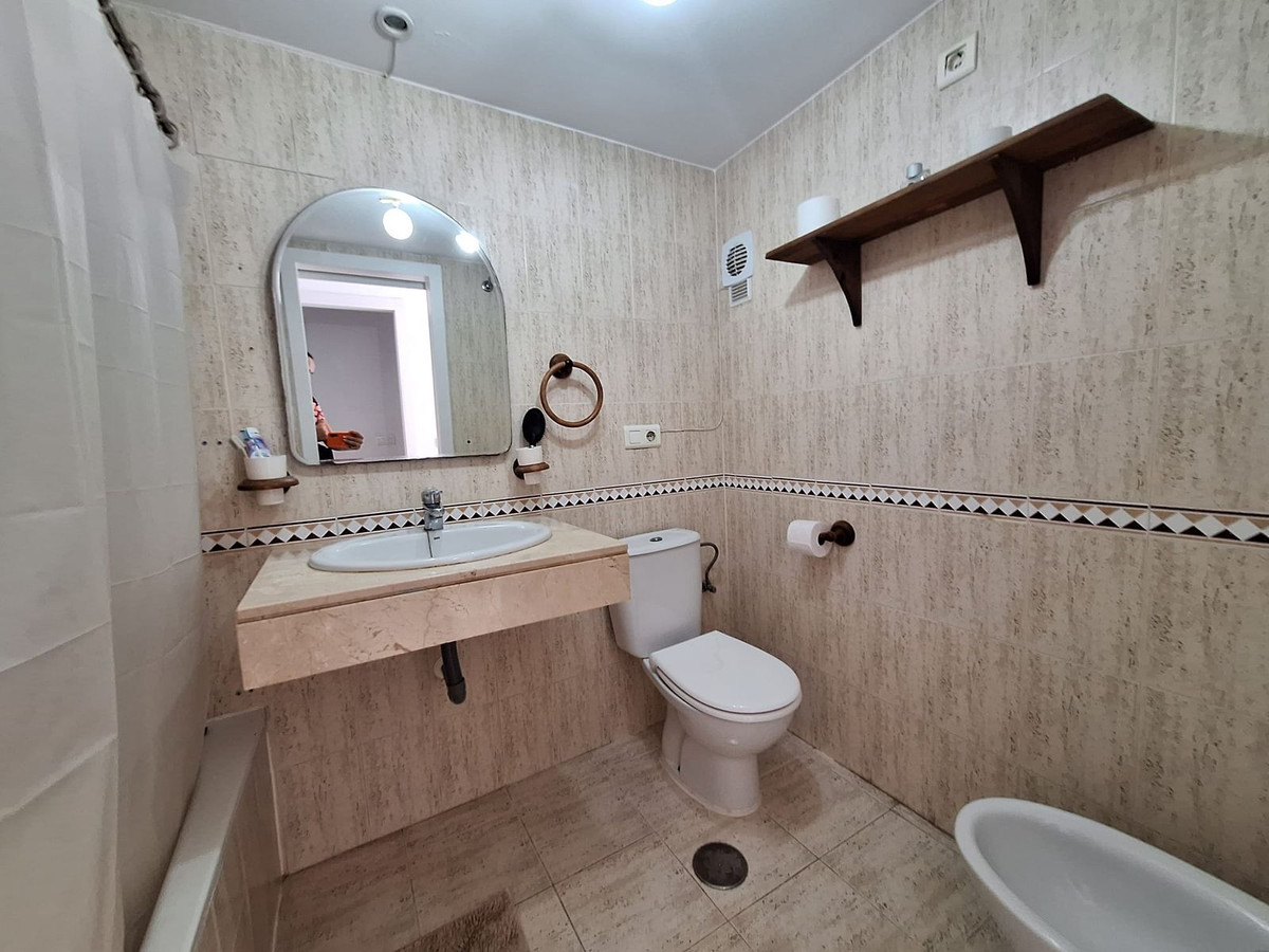 Appartement te koop in San Luis de Sabinillas | 2 slaapkamers H5137816