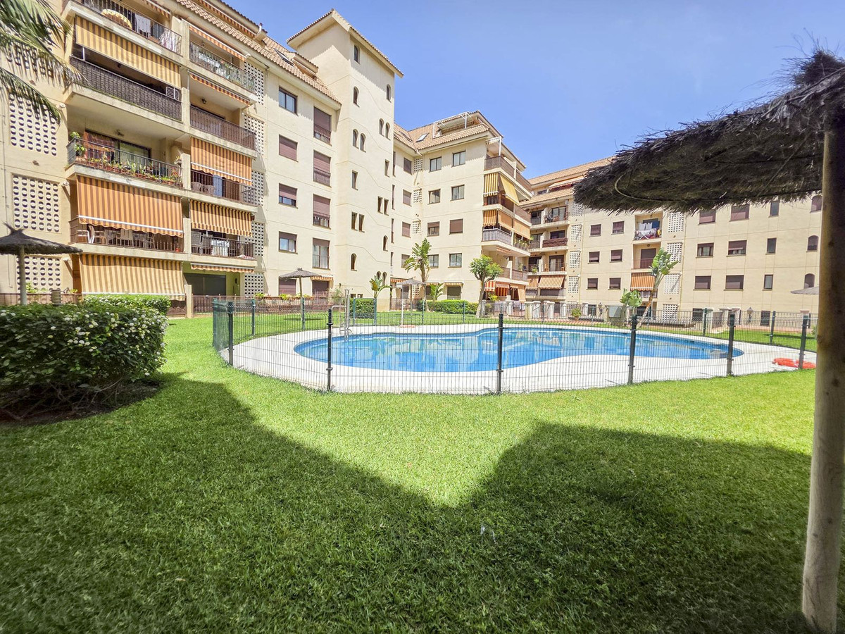 Appartement te koop in San Luis de Sabinillas | 2 slaapkamers H5137816