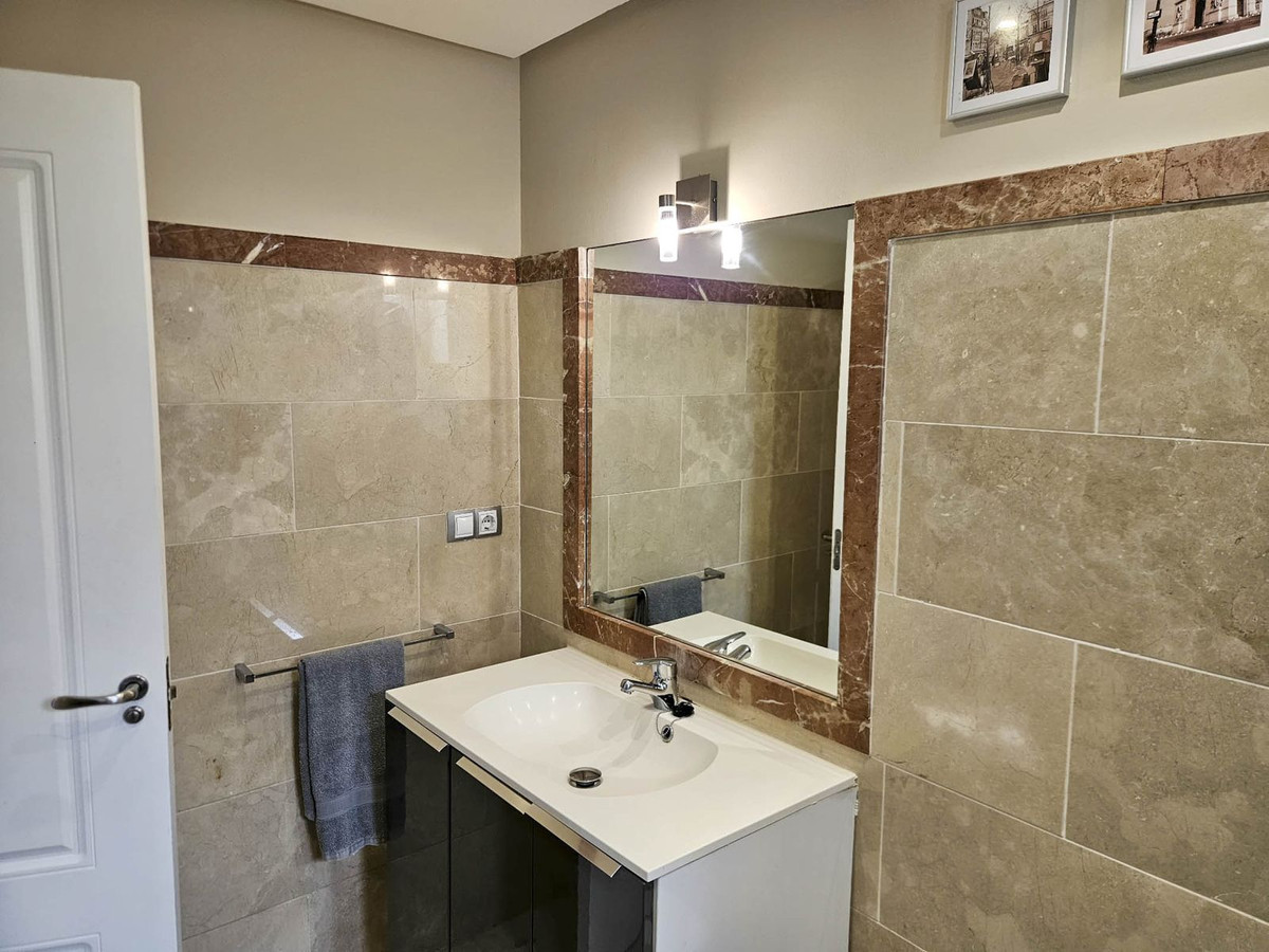 Appartement te koop in San Luis de Sabinillas | 1 slaapkamers H5155027
