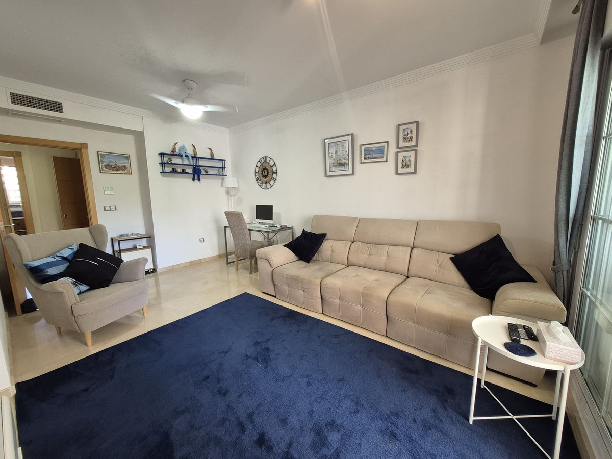 Appartement te koop in San Luis de Sabinillas | 2 slaapkamers H5202631