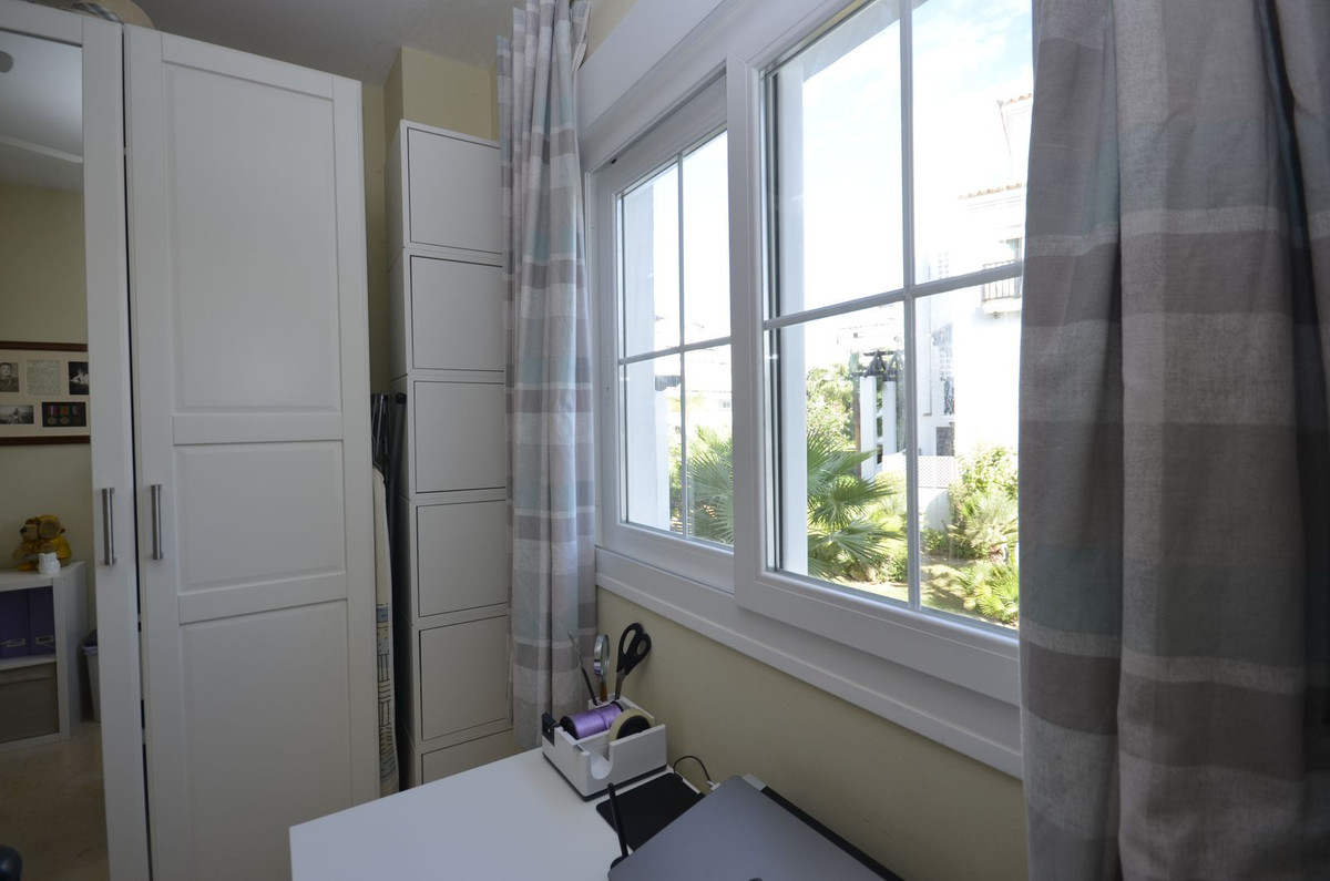 Appartement te koop in San Luis de Sabinillas | 2 slaapkamers H5202631