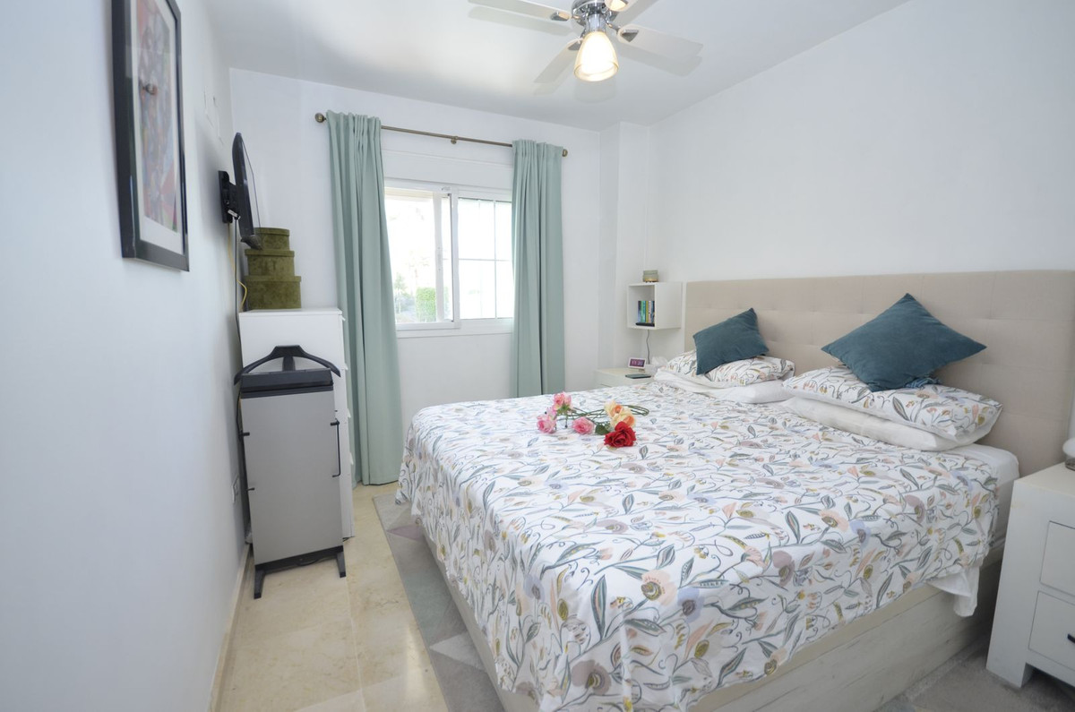 Appartement te koop in San Luis de Sabinillas | 2 slaapkamers H5202631