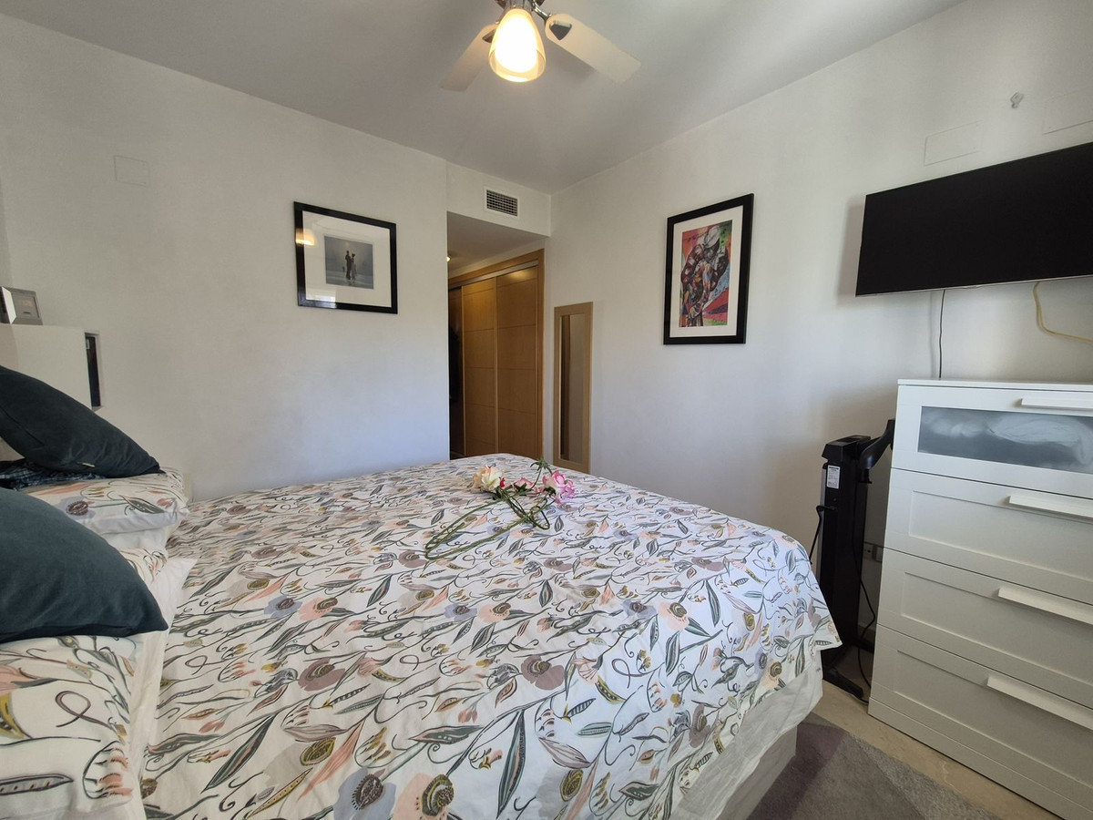 Appartement te koop in San Luis de Sabinillas | 2 slaapkamers H5202631