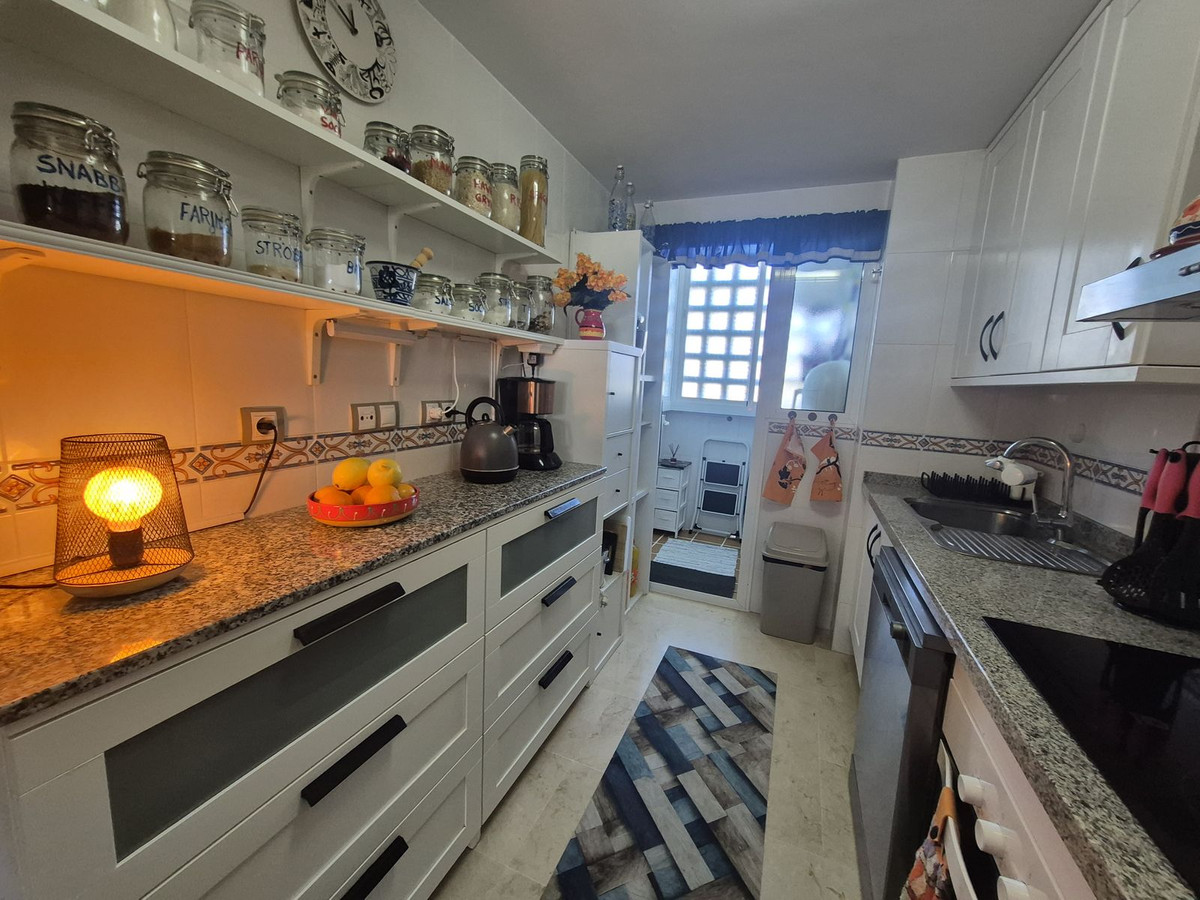 Appartement te koop in San Luis de Sabinillas | 2 slaapkamers H5232127