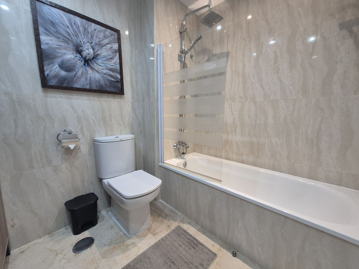 Appartement te koop in San Luis de Sabinillas | 2 slaapkamers H5232127