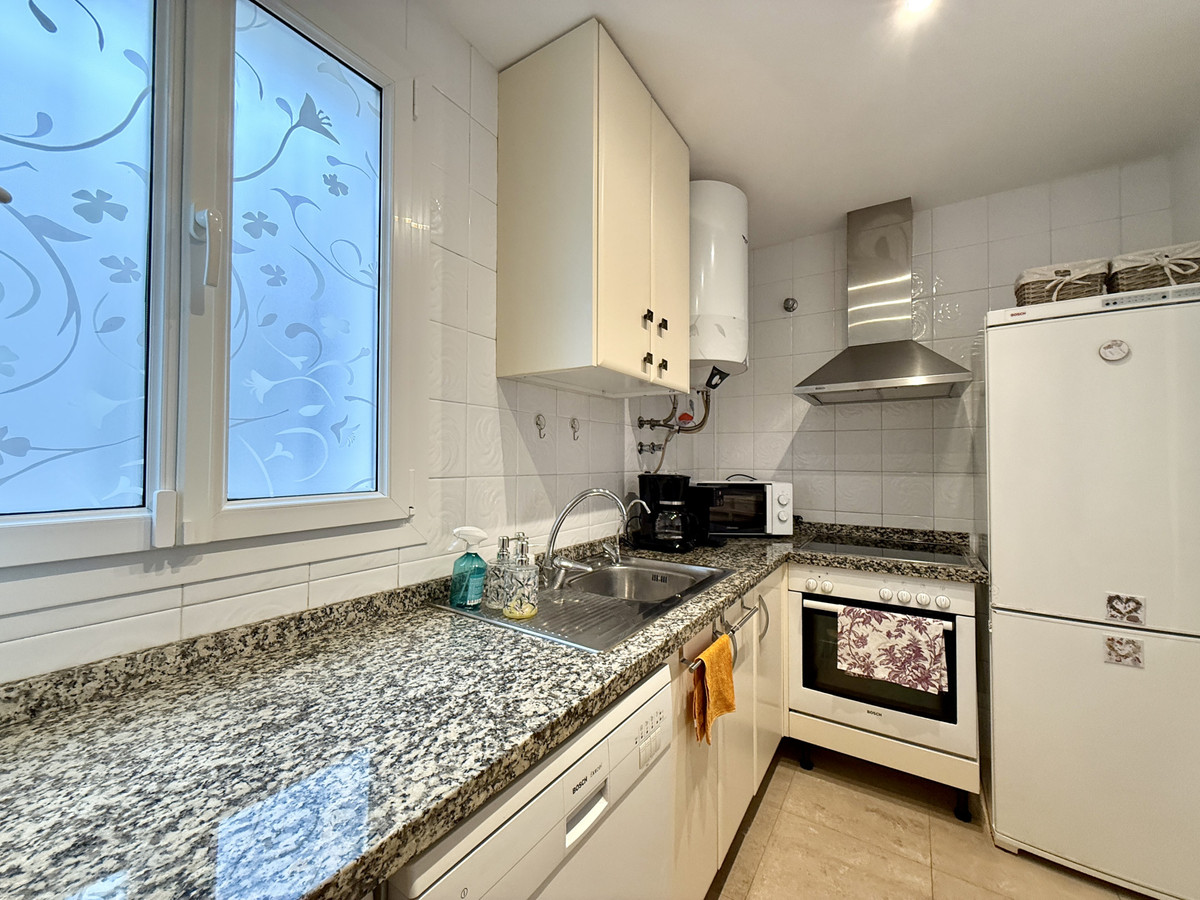 Appartement te koop in San Luis de Sabinillas | 1 slaapkamers H5288341