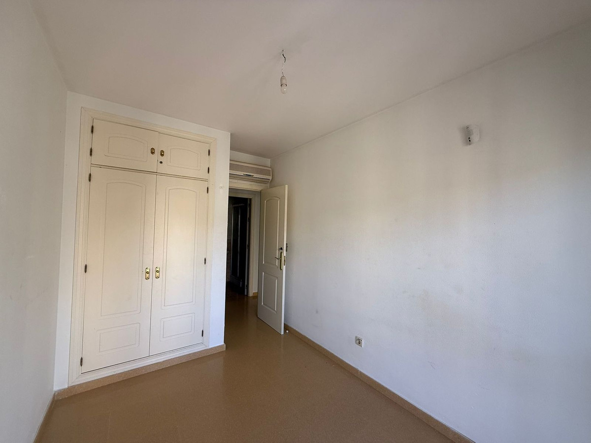 Appartement te koop in San Luis de Sabinillas | 2 slaapkamers H5292244