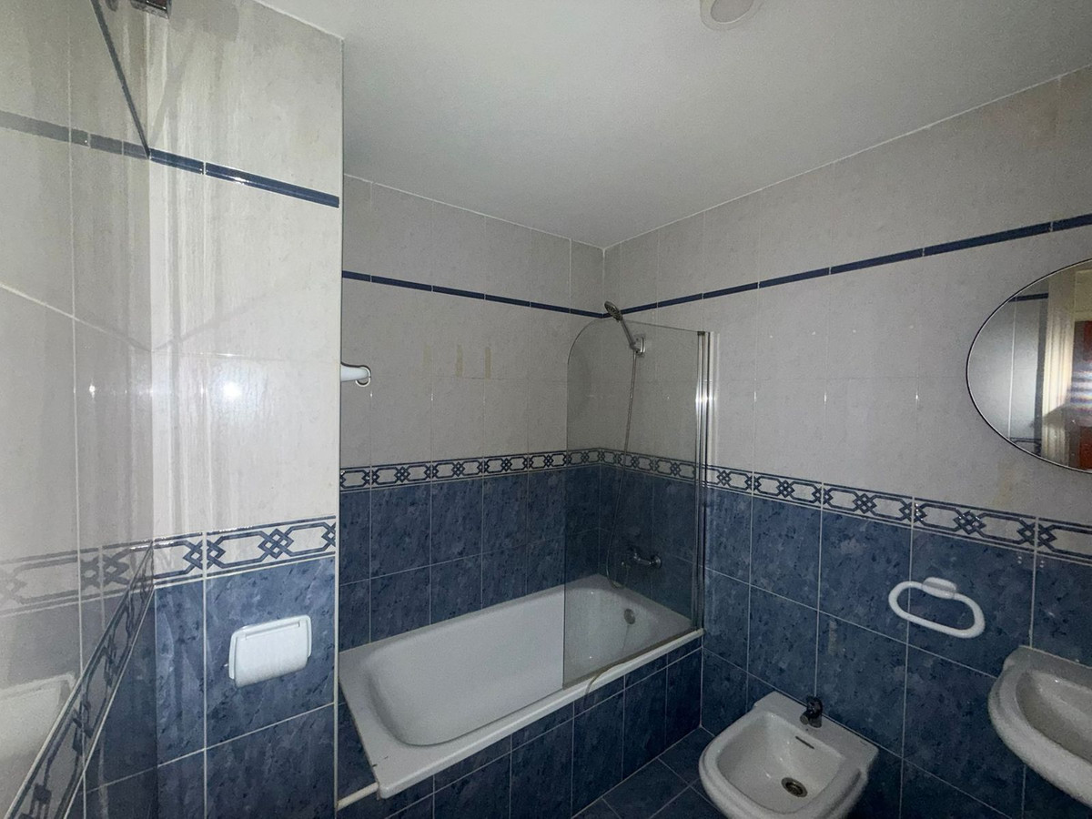 Appartement te koop in San Luis de Sabinillas | 2 slaapkamers H5292244