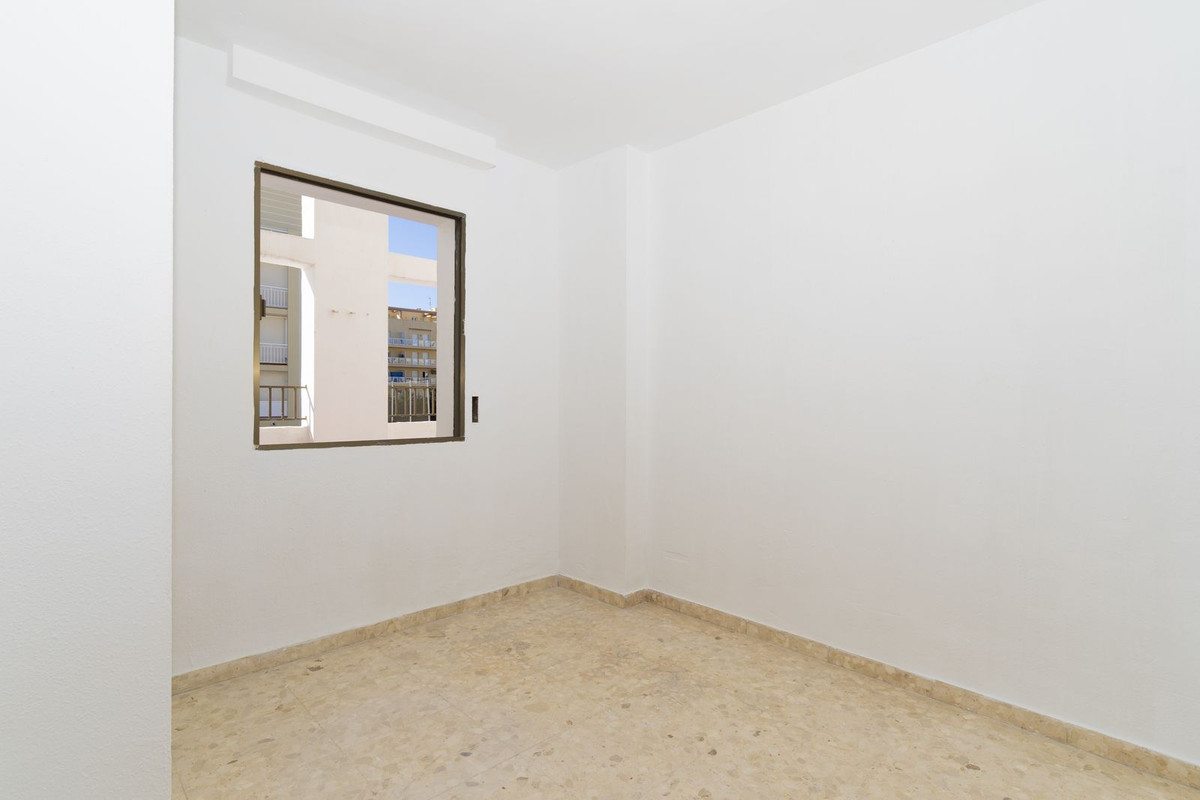 Appartement te koop in San Luis de Sabinillas | 4 slaapkamers H5330626