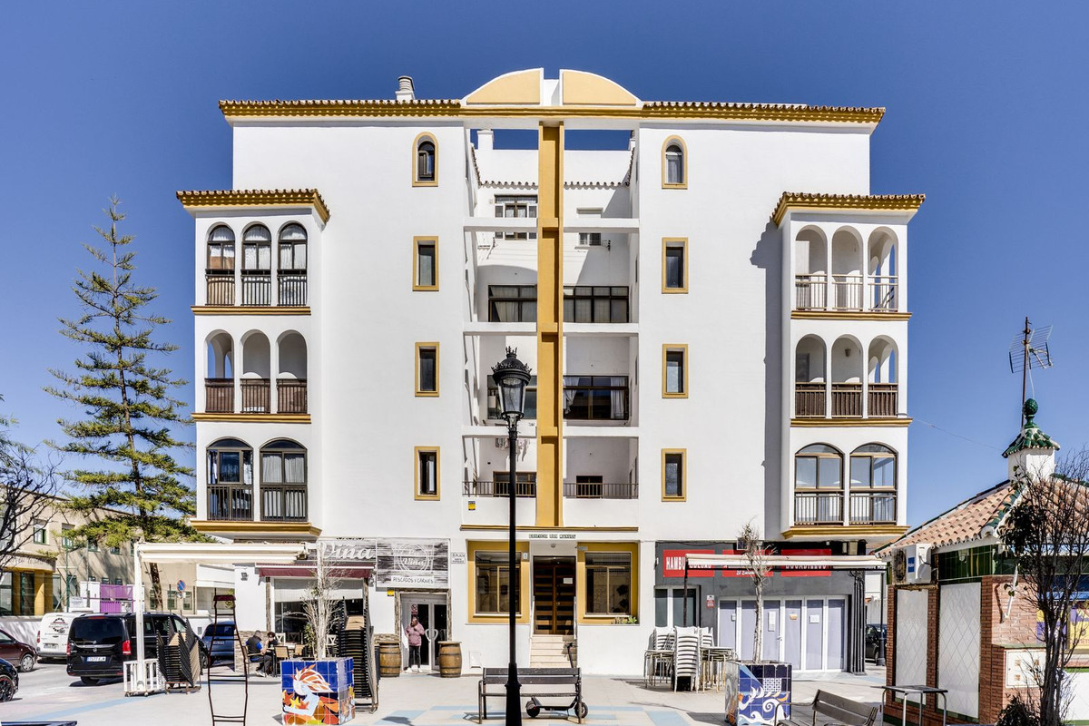 Appartement te koop in San Luis de Sabinillas | 4 slaapkamers H5330626