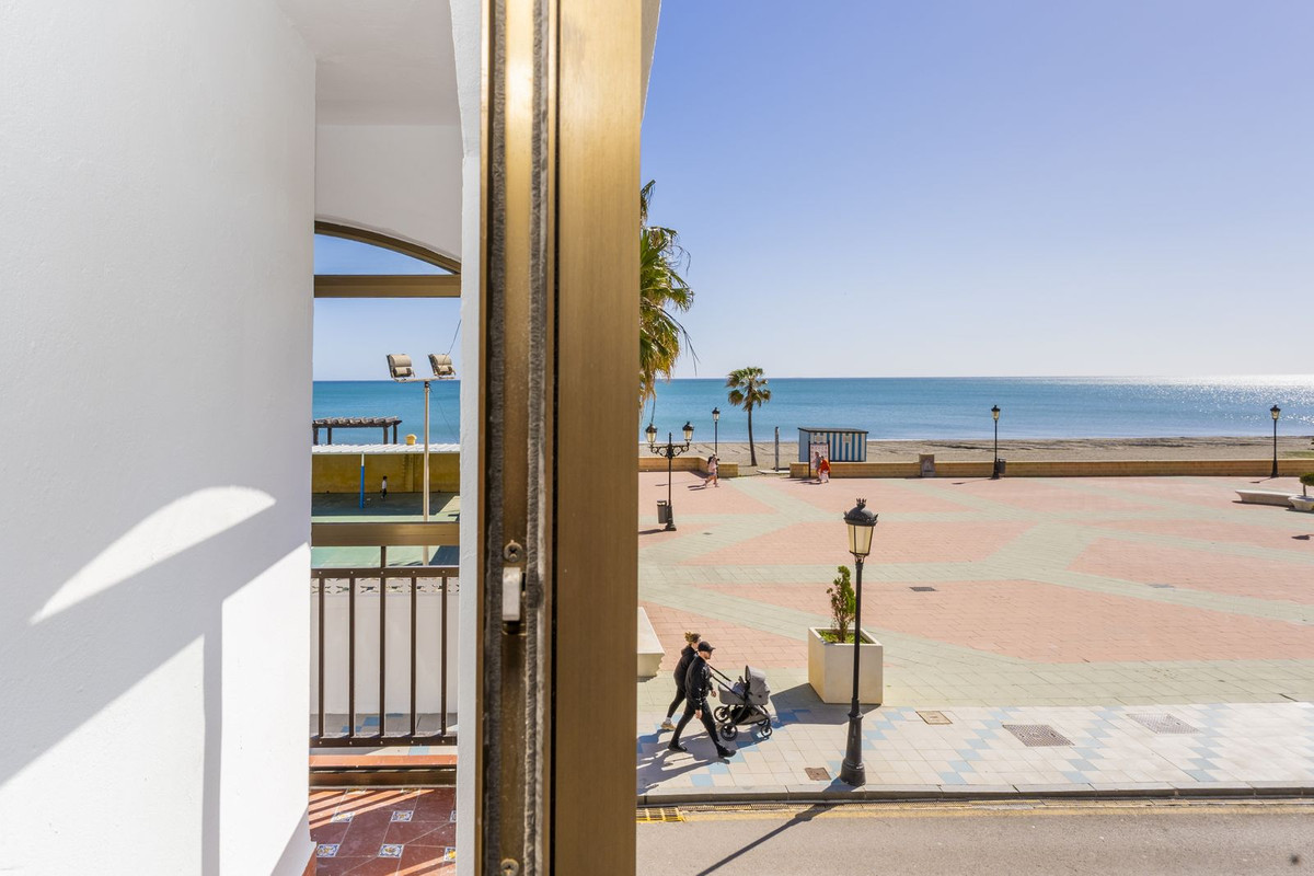 Appartement te koop in San Luis de Sabinillas | 4 slaapkamers H5330626