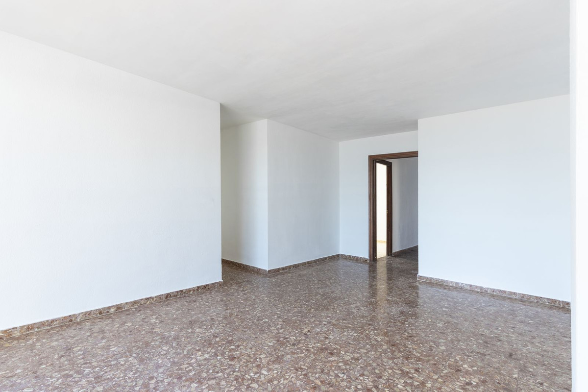 Appartement te koop in San Luis de Sabinillas | 4 slaapkamers H5330626